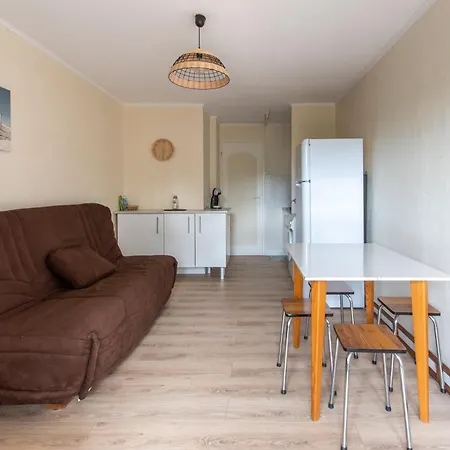 Le Cosmos Avec Terrasse Et Proche Et Commerces * Agde